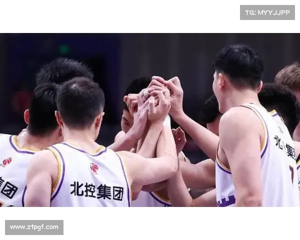 热身赛定档!中国男篮对阵澳门黑熊队,昆山赛场激情碰撞(澳门男篮vs) 热身赛定档!中国男篮对阵澳门黑熊队,昆山赛场激情碰撞(澳门男篮vs)